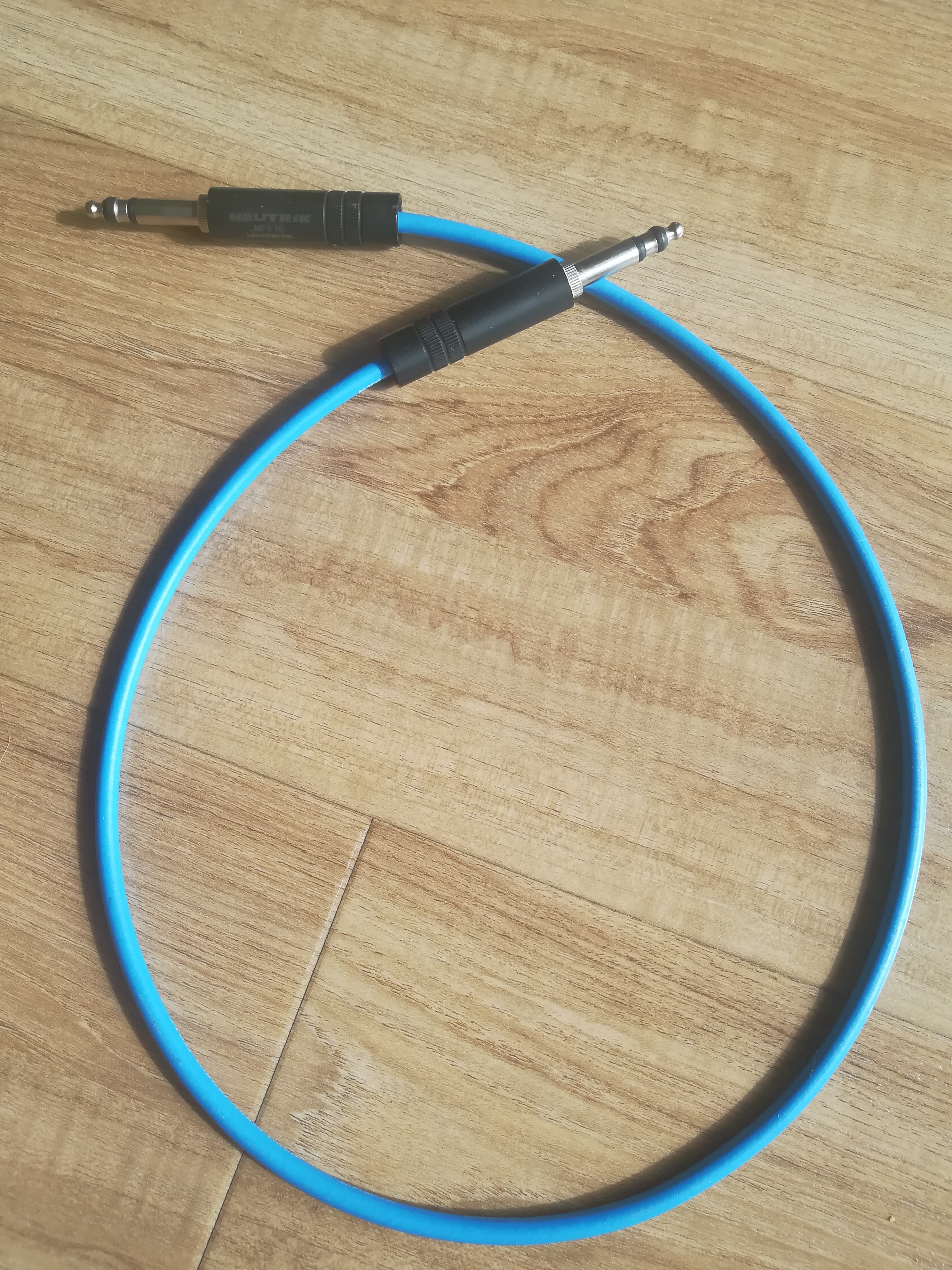 WECo Patch Cord